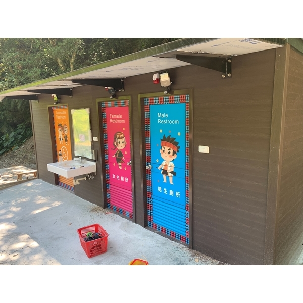 台東延平鄉組合式廁所 男廁＋女廁＋無障礙廁所最新產品