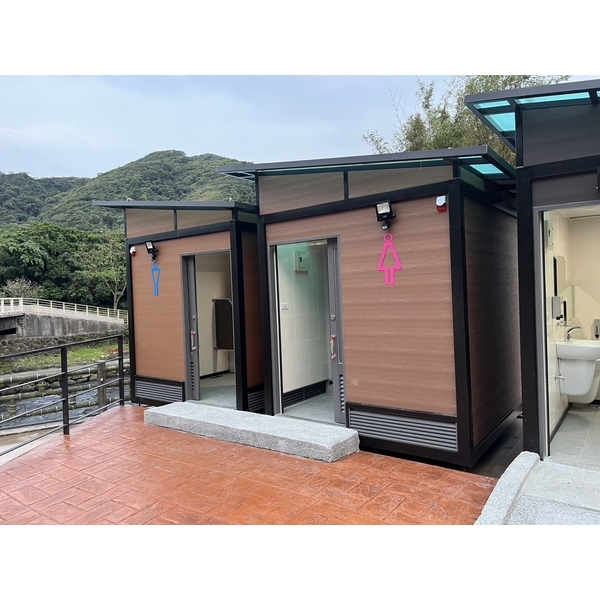 新北萬里觀光公園廁所最新產品